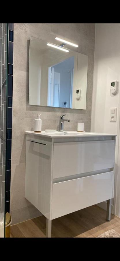 Large Studio Direct Access To The Beach بورنيشّيه المظهر الخارجي الصورة
